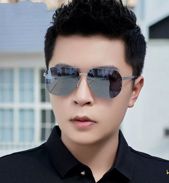 Sunglasses Gucci G7500