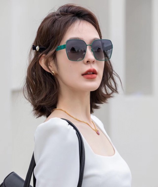 Sunglasses Louis Vuitton L1285