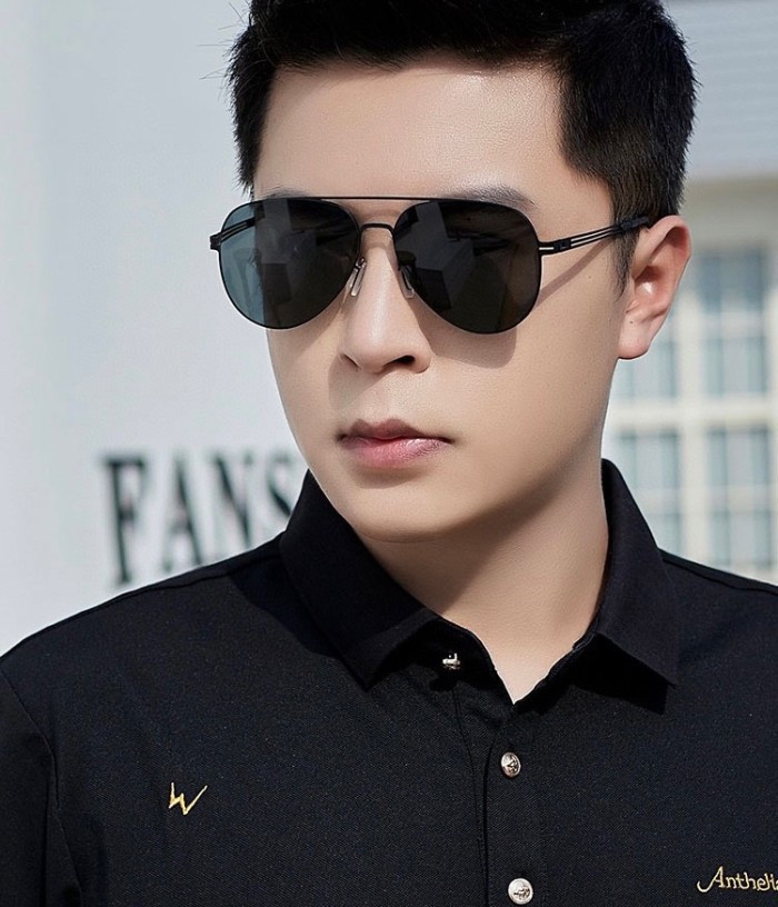 Sunglasses Gucci G1502