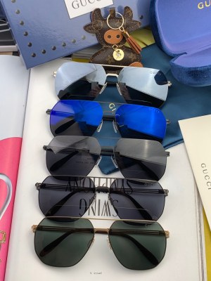 Sunglasses Gucci G7500