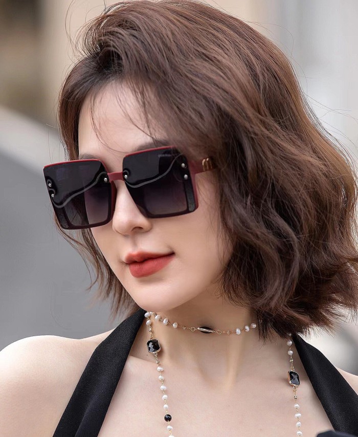 sunglasses Miu Miu MM1045