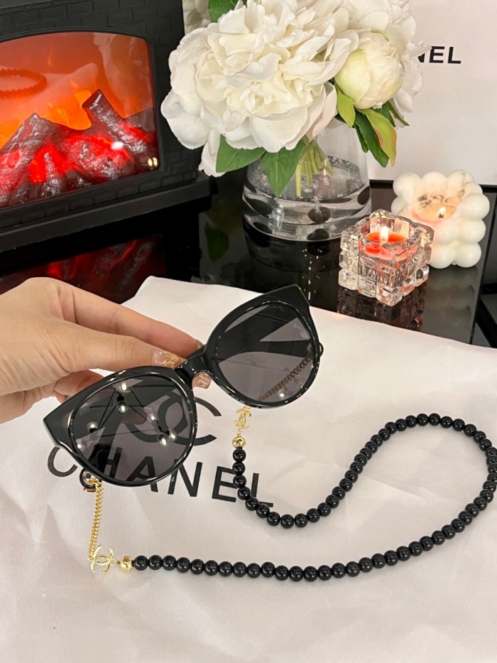 Sunglasses Chanel CH3444