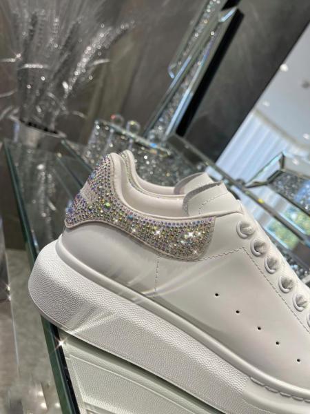 Alexander McQueen Oversized Sneaker in White