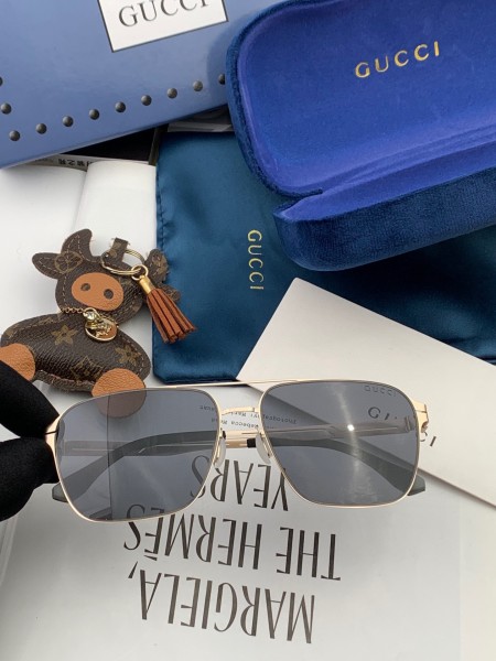 Sunglasses Gucci G2806