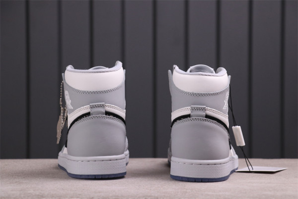 Jordan 1 Retro High Dior
