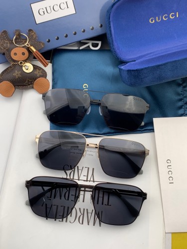 Sunglasses Gucci G2806