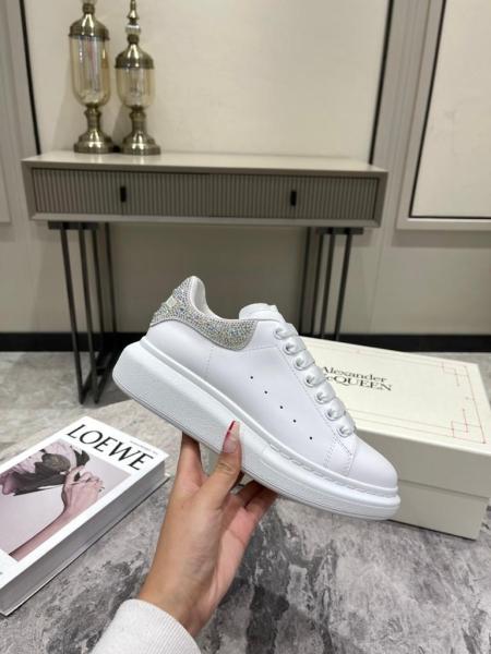 Alexander McQueen Oversized Sneaker in White