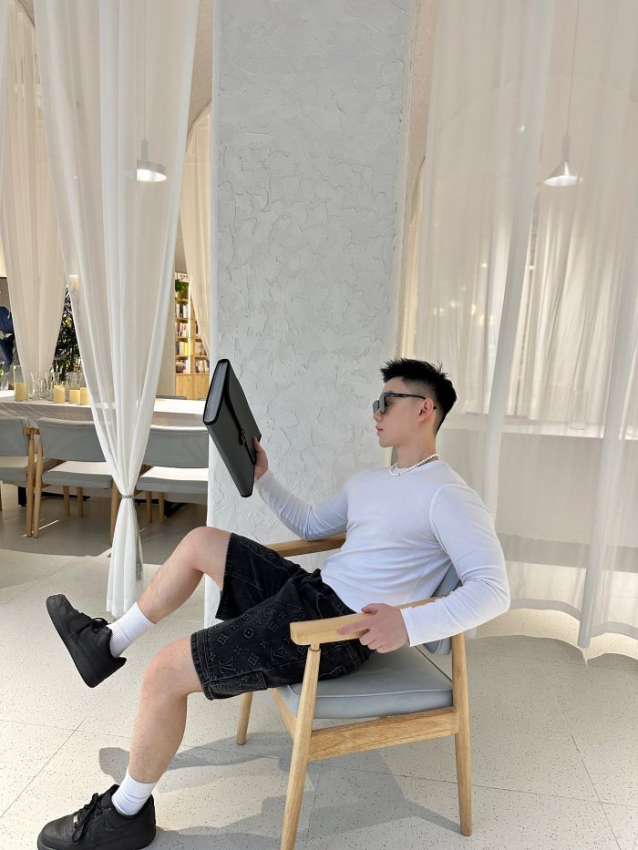 LOUIS VUITTON FW24 Denim Shorts Men's Black