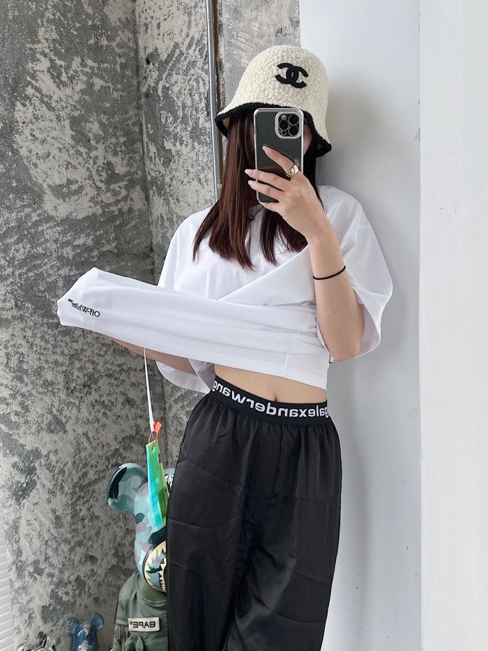 Off Logo embroidered T shirt