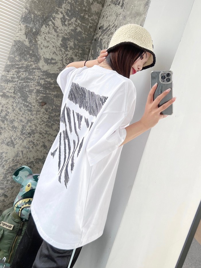 Off Logo embroidered T shirt