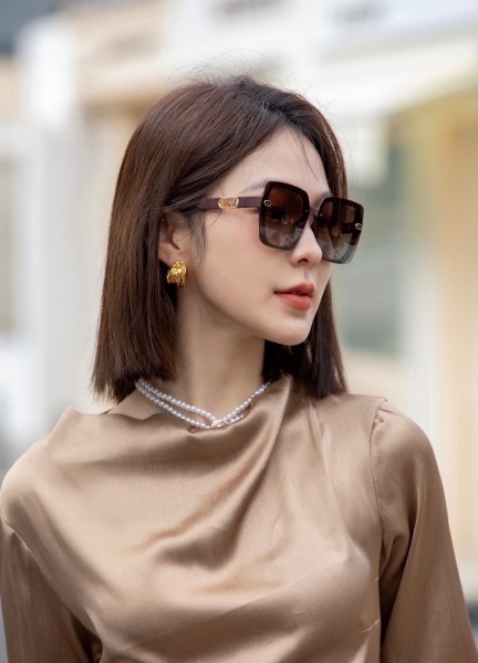 sunglasses Dior 7113