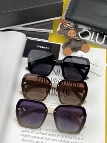 Sunglasses Chanel CH1598
