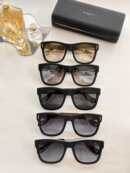 sunglasses Givenchy GV7016 Size:52-21-145