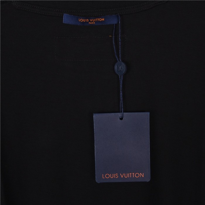 Clothes Louis Vuitton 345