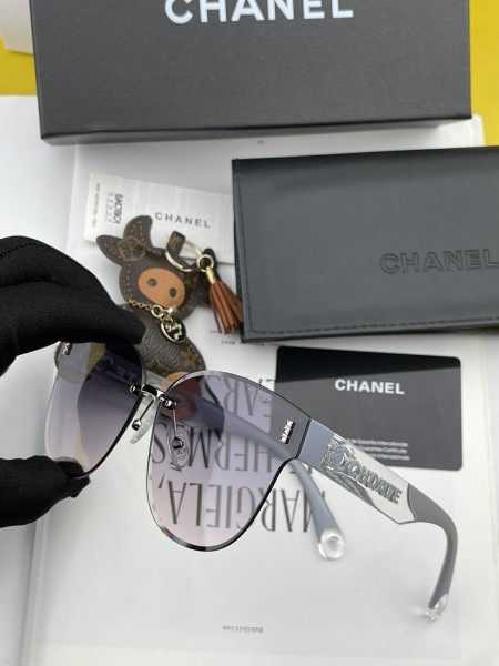 Sunglasses Chanel CH2191