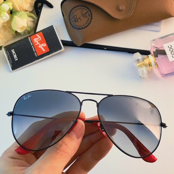 sunglasses Ray-Ban 3026