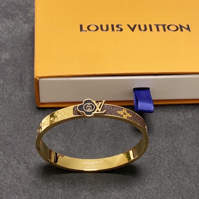 Jewelry Louis Vuitton 9