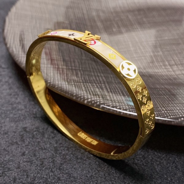 Jewelry Louis Vuitton 8