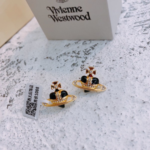 Jewelry vivienne westwood 3