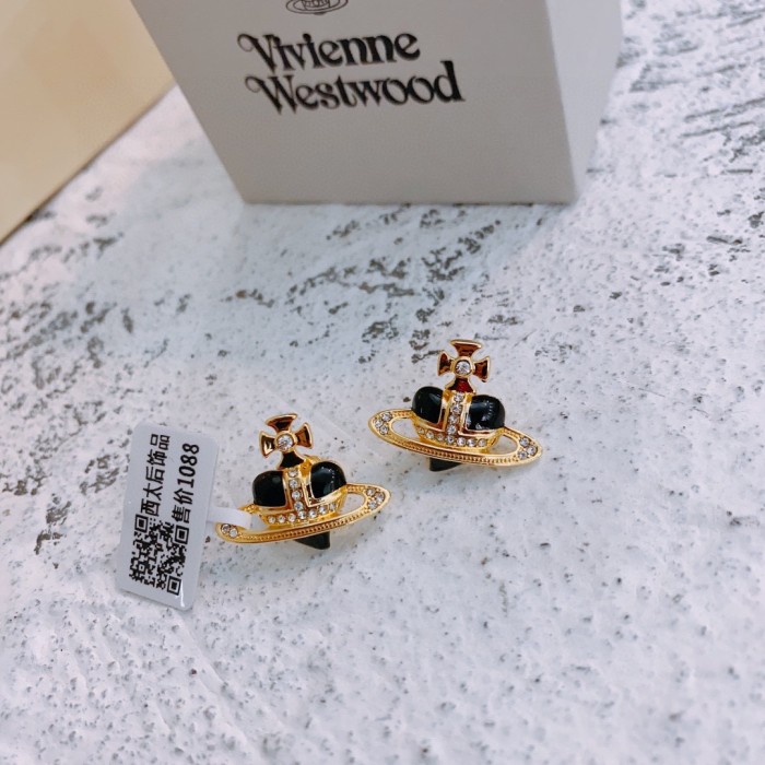 Jewelry vivienne westwood 3