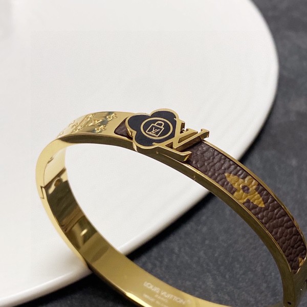 Jewelry Louis Vuitton 9