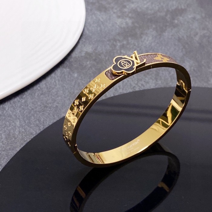 Jewelry Louis Vuitton 9