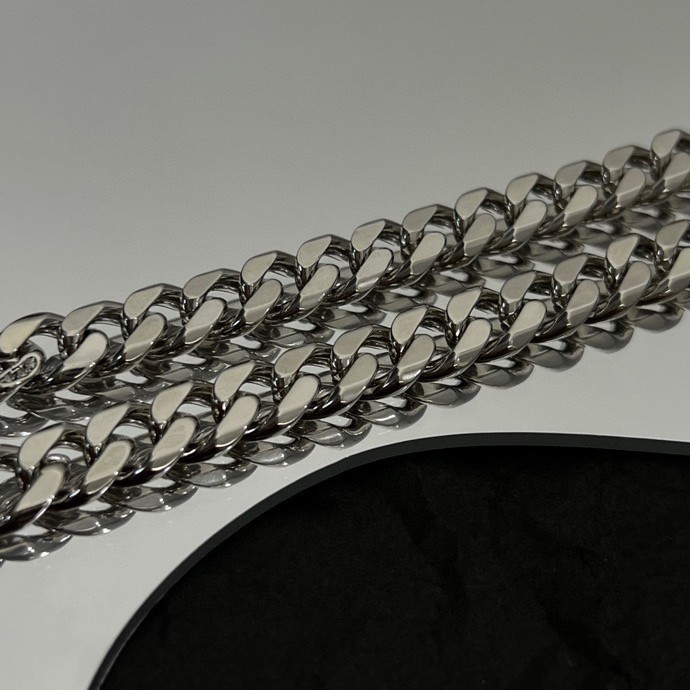 Jewelry Balenciaga 3