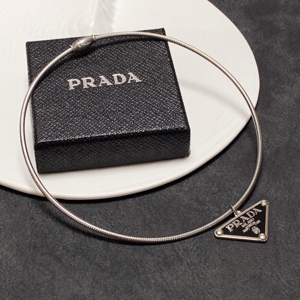 Jewelry Prada 8