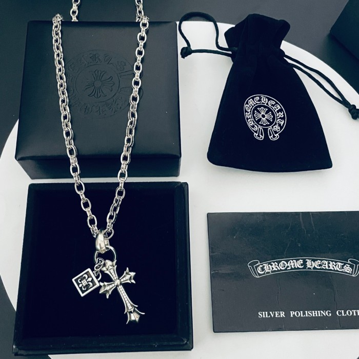 Jewelry chrome hearts 20