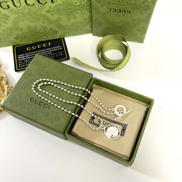 Jewelry Gucci 77