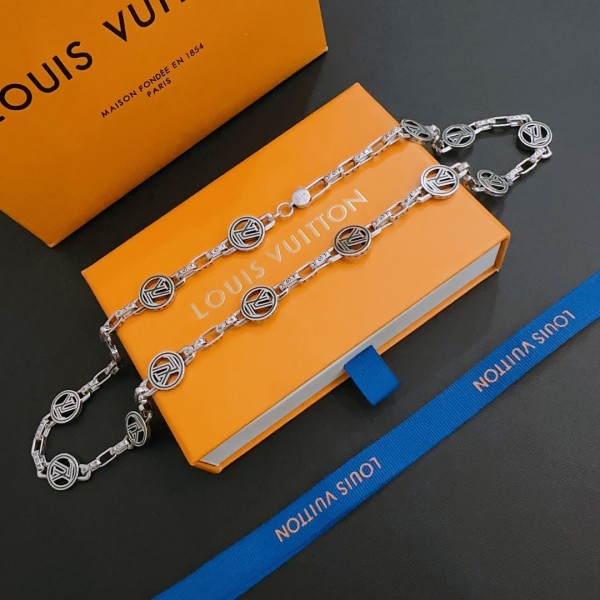 Jewelry Louis Vuitton 18