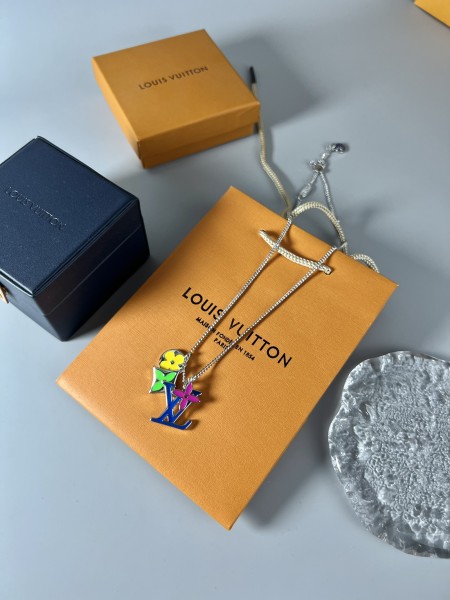 Jewelry Louis Vuitton 21