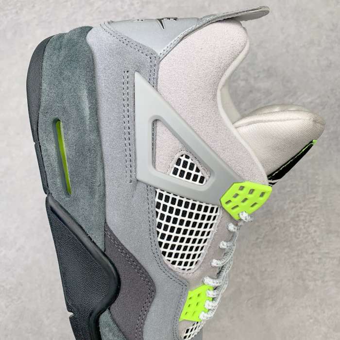 Jordan 4 Retro SE 95 Neon