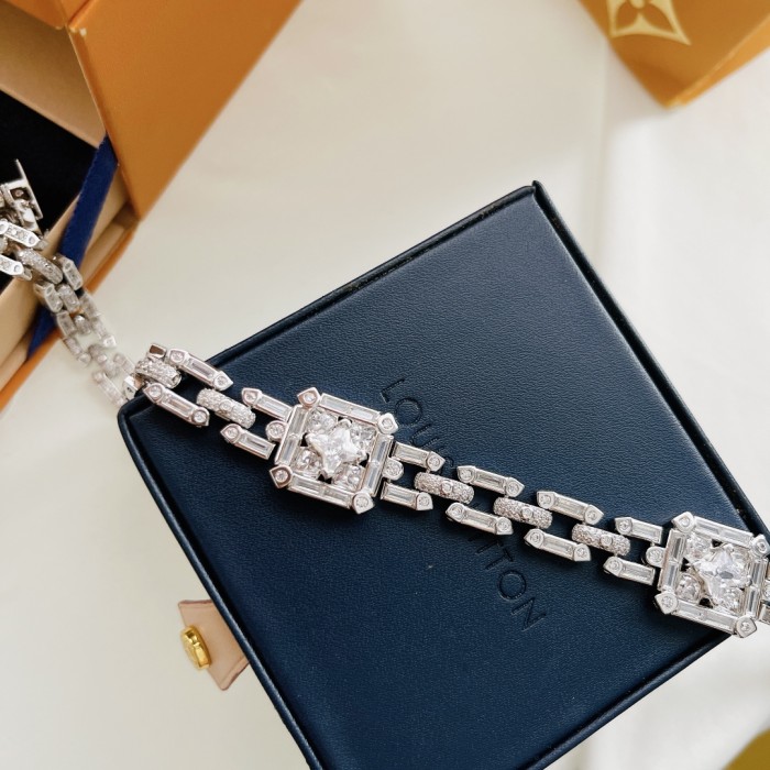 Jewelry Louis Vuitton 24