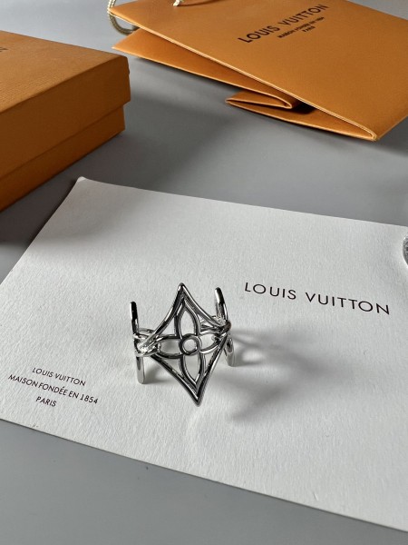 Jewelry Louis Vuitton 20