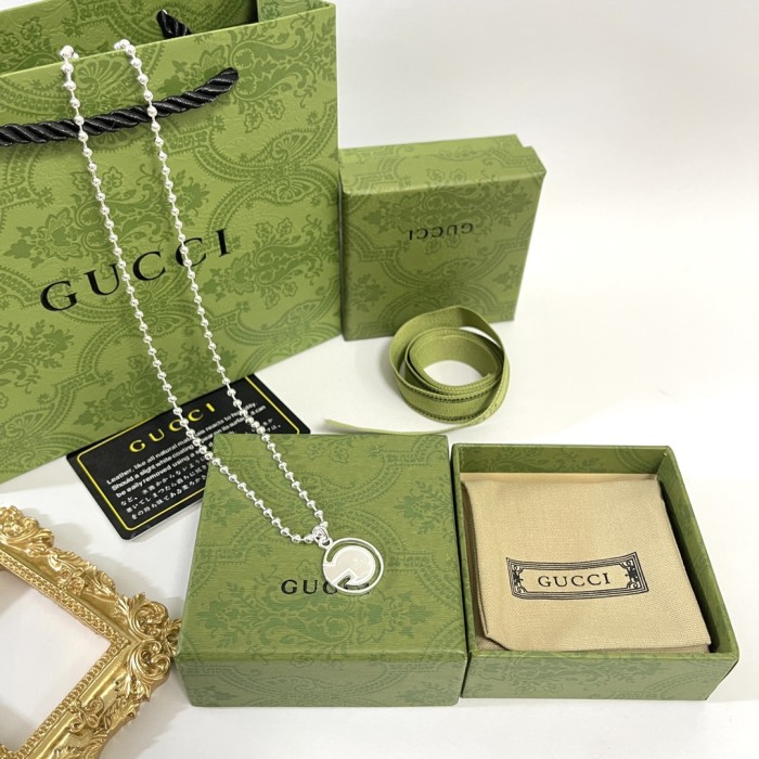 Jewelry Gucci 77