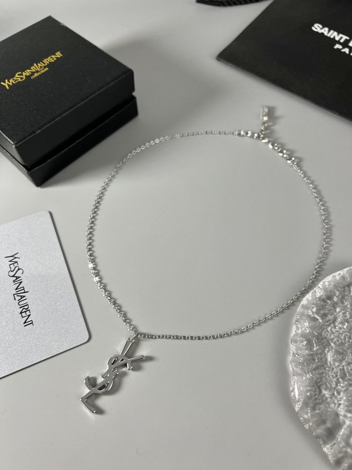 Jewelry yves saint laurent 38