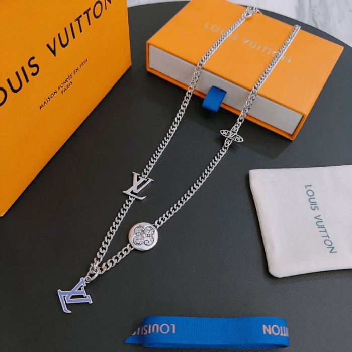 Jewelry Louis Vuitton 35