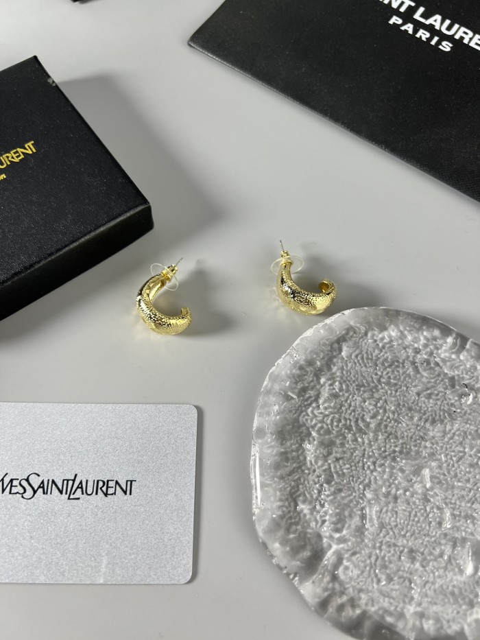 Jewelry yves saint laurent 37