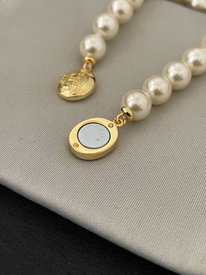 Jewelry vivienne westwood 17