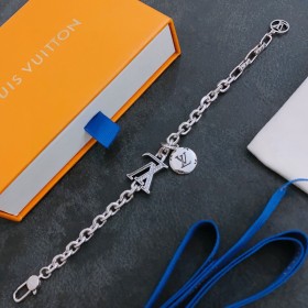 Accessories Louis Vuitton 53