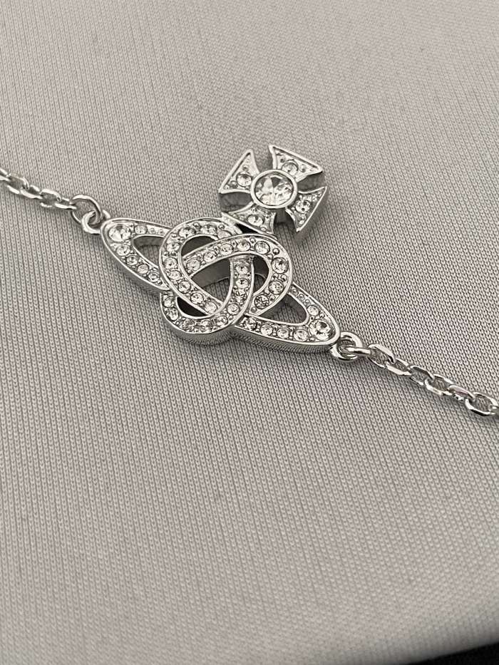 Jewelry vivienne westwood 19