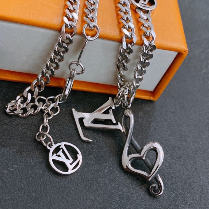 Accessories Louis Vuitton 52