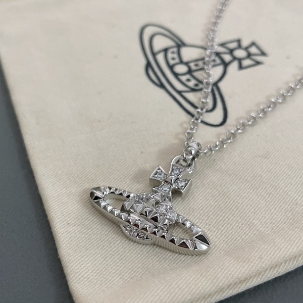 Jewelry vivienne westwood 16