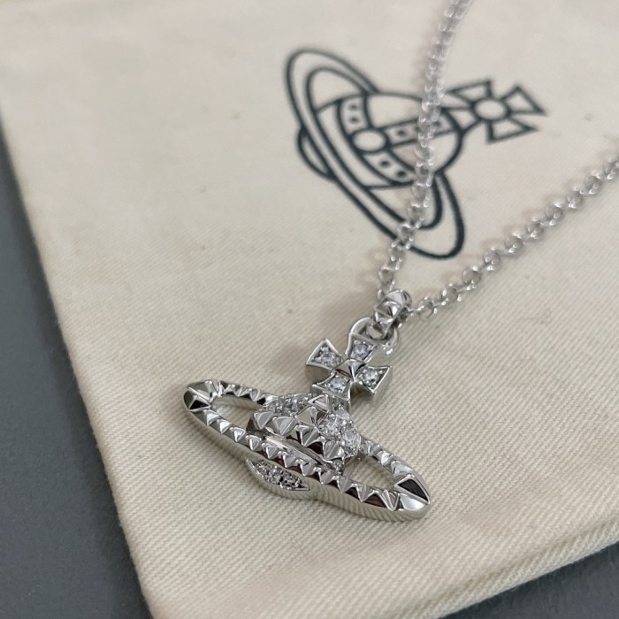 Jewelry vivienne westwood 16