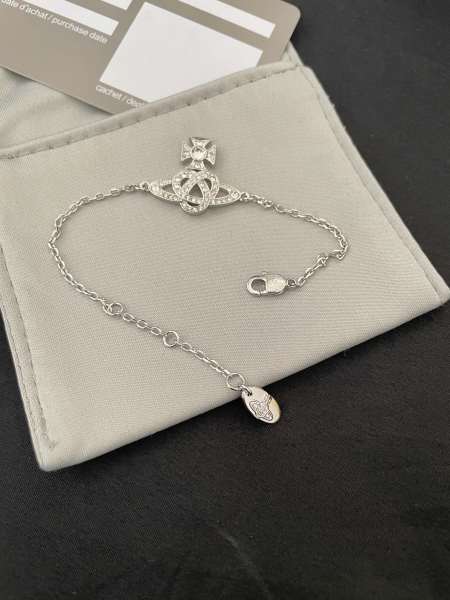 Jewelry vivienne westwood 19