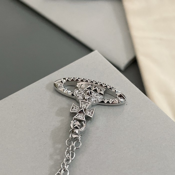 Jewelry vivienne westwood 16