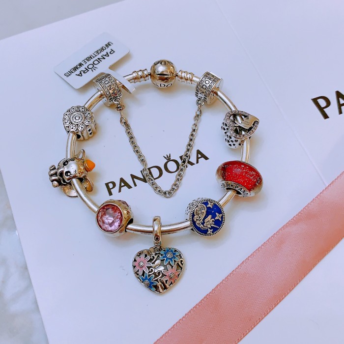 Jewelry pandora 77