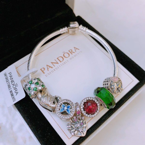 Jewelry pandora 84