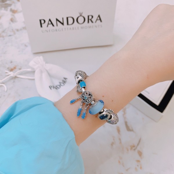 Jewelry pandora 81